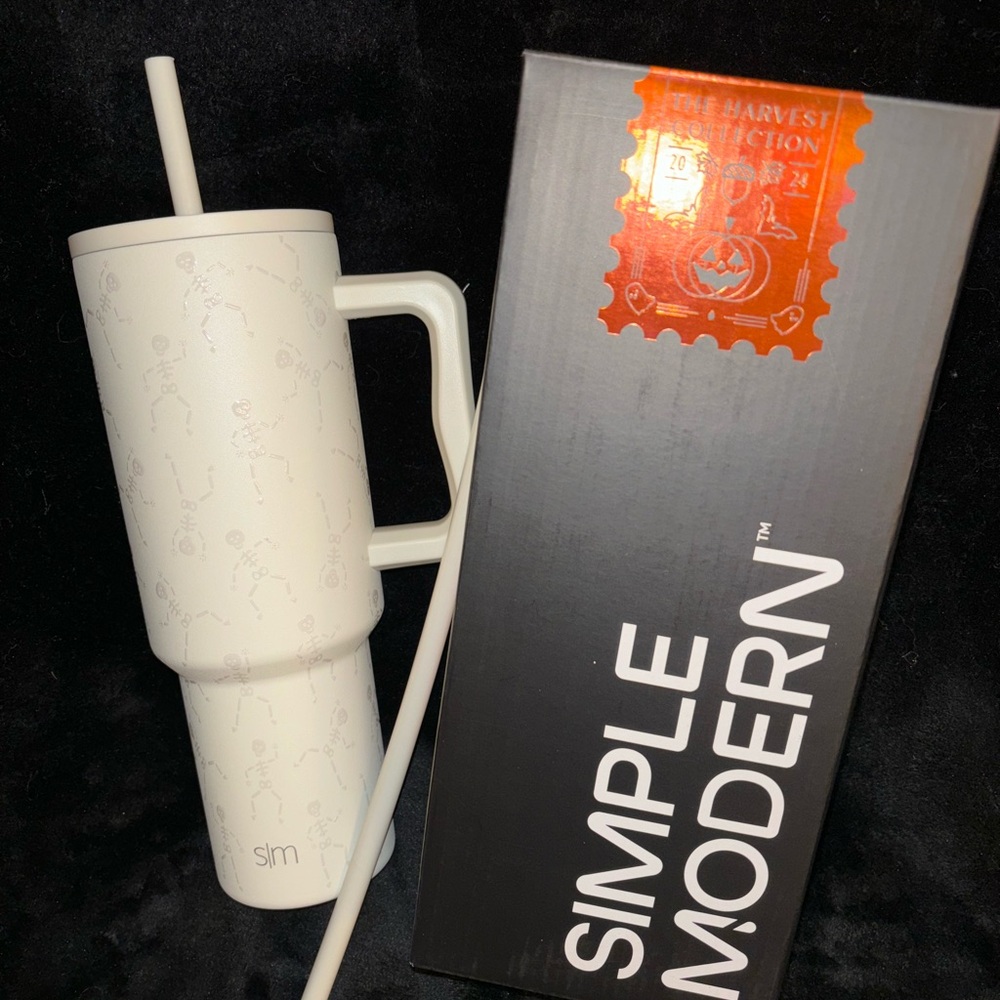 2024 Skeleton Simple Modern 40oz Trek Tumbler - Comes with Box, Lid and 2 Straws